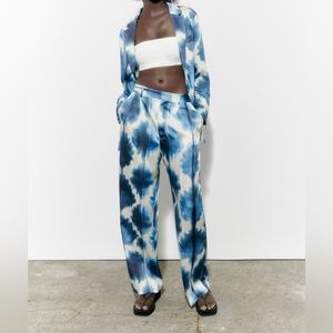 Zara Satin Effect printed pants blue